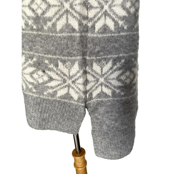 Cupcakes and Cashmere Fair Isle Snowflake Turtleneck Sweater Women S Gray White - Picture 7 of 9
